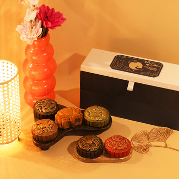 Mid Autumn of Fortune Mooncake