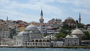 Vatandaşlar Şemsi Paşa Camisi'ne sahip çıktı